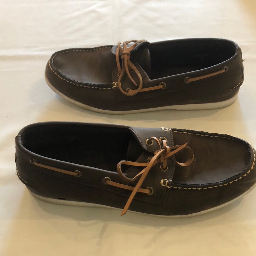 Men’s Old Navy boat shoes